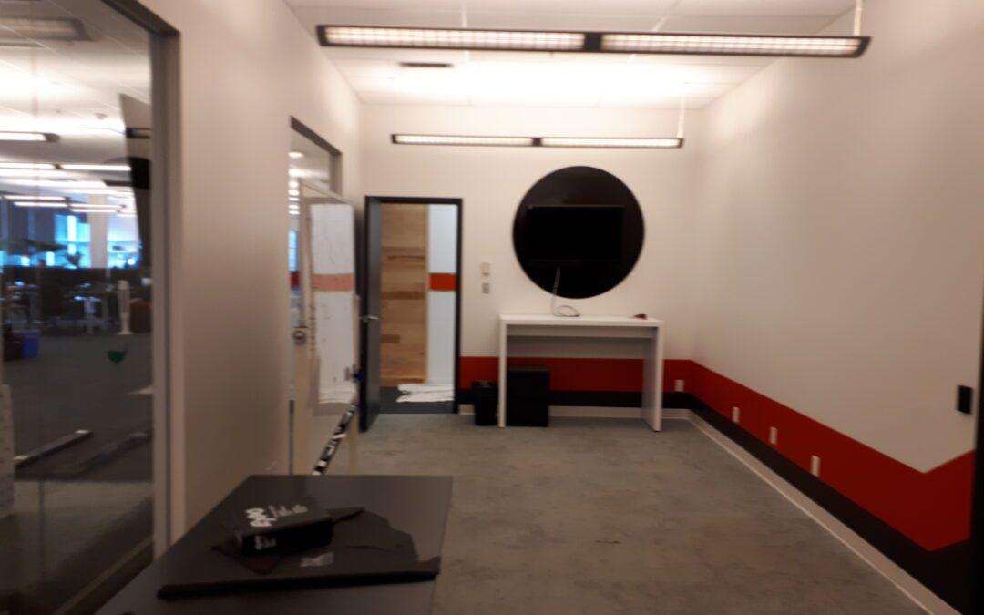 Comment peindre un plafond sans traces — Techniques de pro